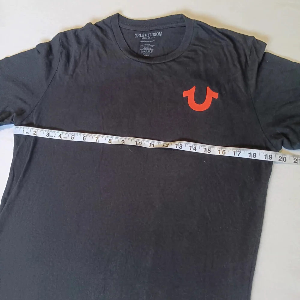 True Religion Sz Sm Men's Black T-Shirt with Red Graphic
